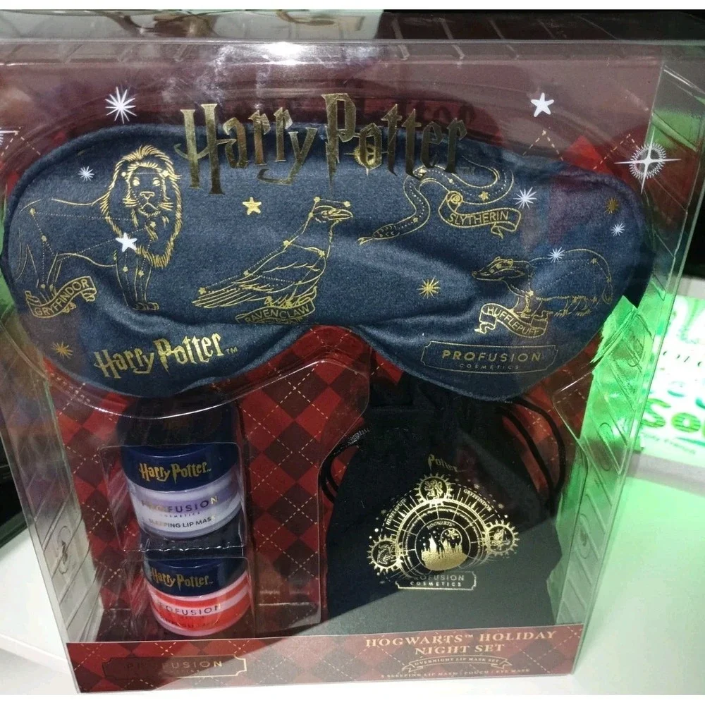 Profusion Cosmetics Harry Potter Holiday  Hogwarts Holiday Night Set NIB